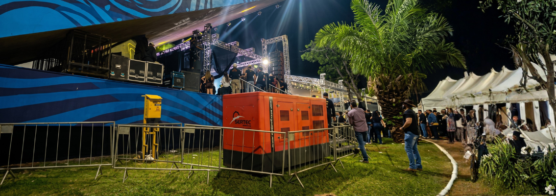 Aluguel de gerador para feiras e eventos com segurança, potência ideal e suporte técnico especializado para eventos de todos os portes.